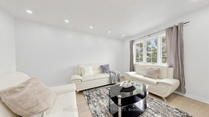 Property Photo: 700 Champlain Boulevard 2 ON N1R 8K1