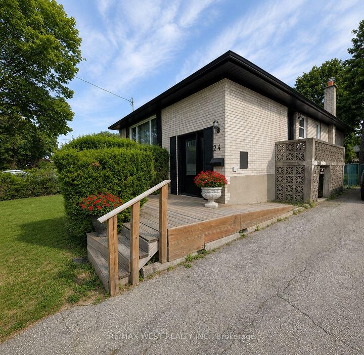 Property Photo:  24 Waxham Road  ON M9W 3L3 