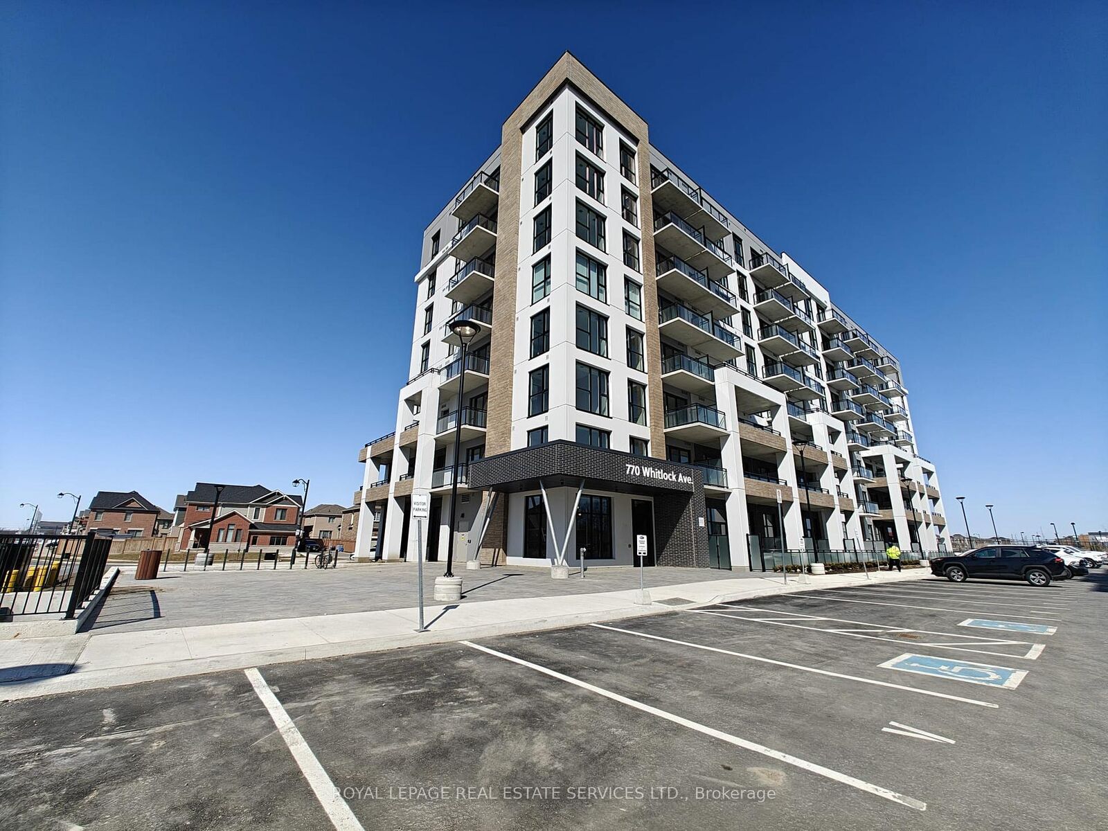 Property Photo: 770 Whitlock Avenue 102 ON L9E 1S2