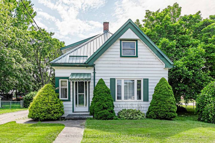Property Photo: 143 George Street ON N0M 2M0