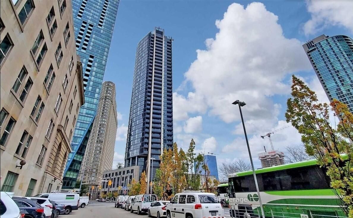 Property Photo:  1 The Esplanade Drive 2407  ON M5E 0A8 