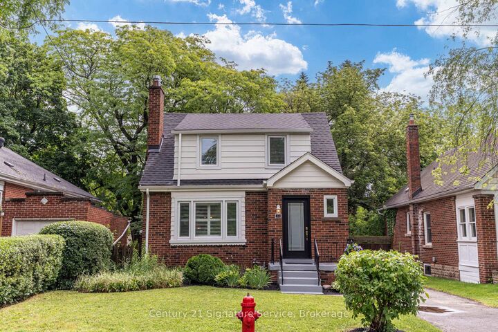 13 Allan Avenue — photo 1