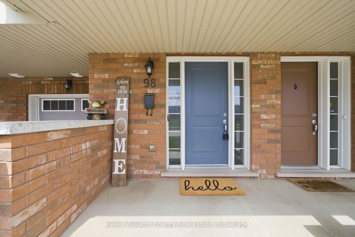 Property Photo:  98 Tabaret Crescent  ON L1L 0G5 