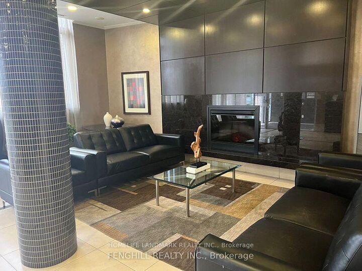 Property Photo:  111 Upper Duke Crescent 511  ON L6G 0C8 