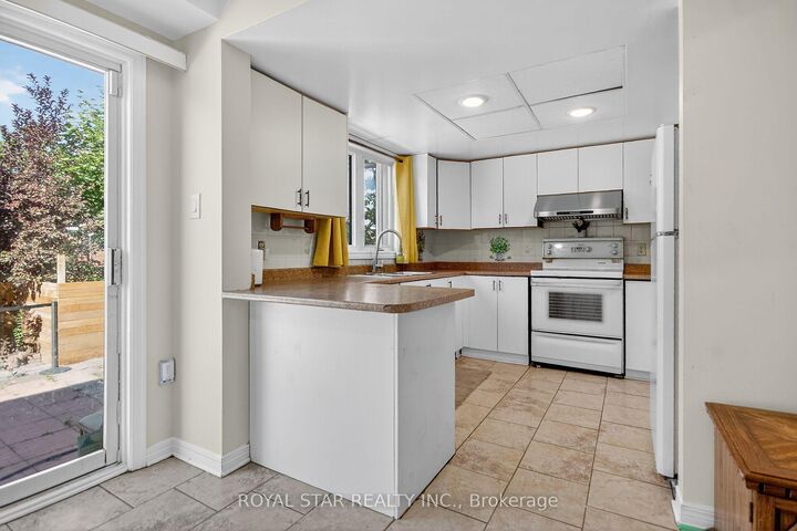 Property Photo: 5 Southland Crescent ON K1G 5E5
