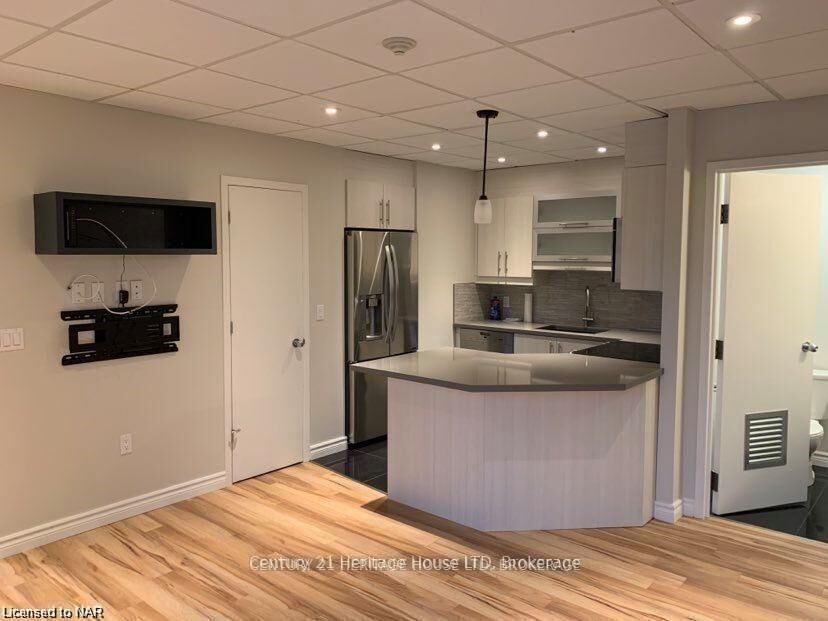 Property Photo:  238 Bertie Street 2  ON L2A 1Z3 