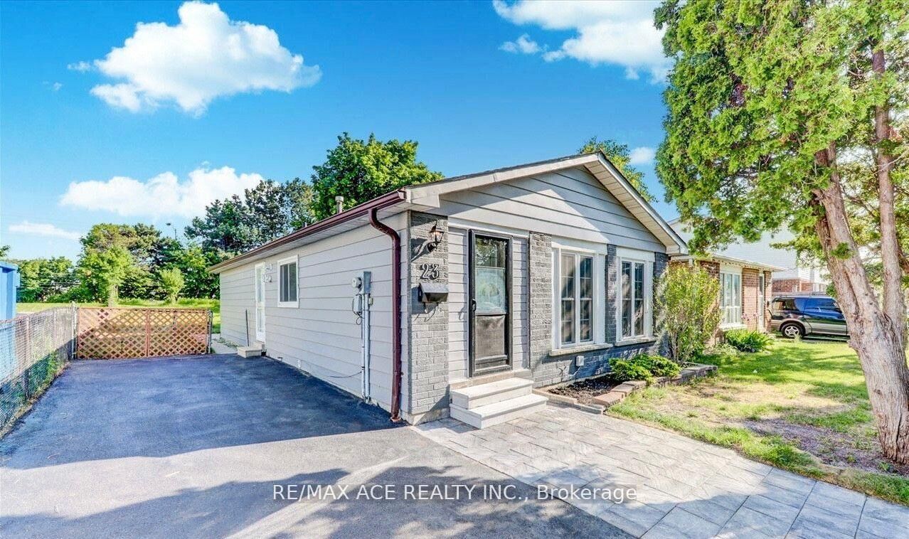 Property Photo:  23 Gemshaw Crescent Bsmt  ON M1B 1L3 