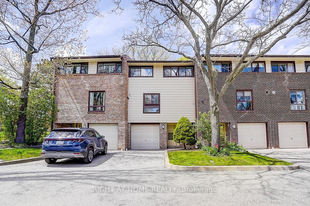 Property Photo: 2020 South Millway N/A 26 ON L5L 1K2