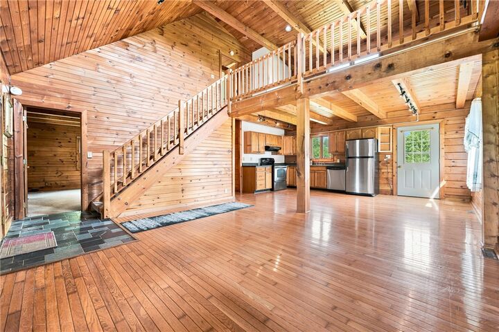 Property Photo: 717 Butler Pike PA 16137