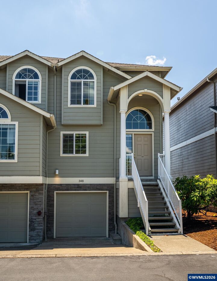 Property Photo: 348 Crystal Springs Ln N OR 97303