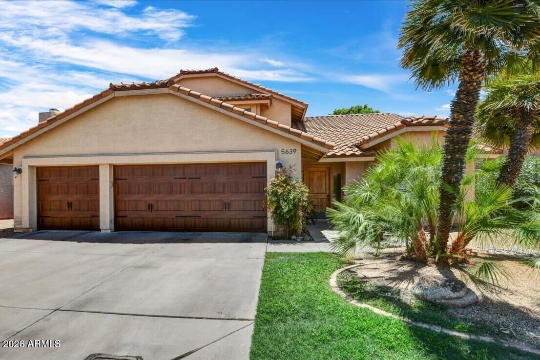 Property Photo: 5639 E Kings Avenue AZ 85254