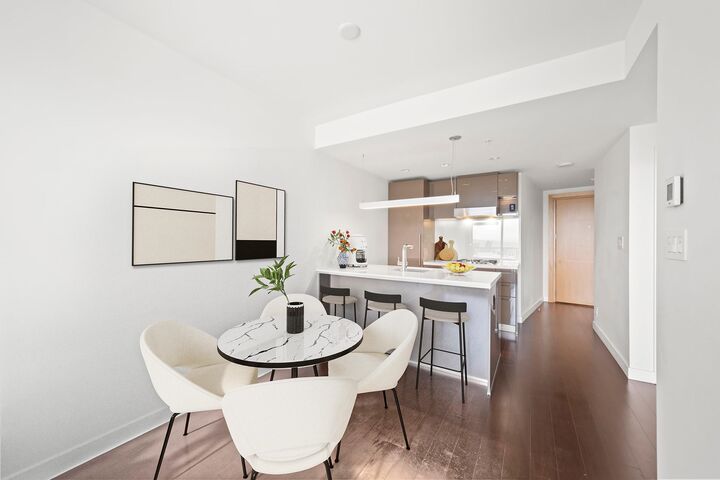 Property Photo: 777 Richards Street 3505 BC V6B 0M6