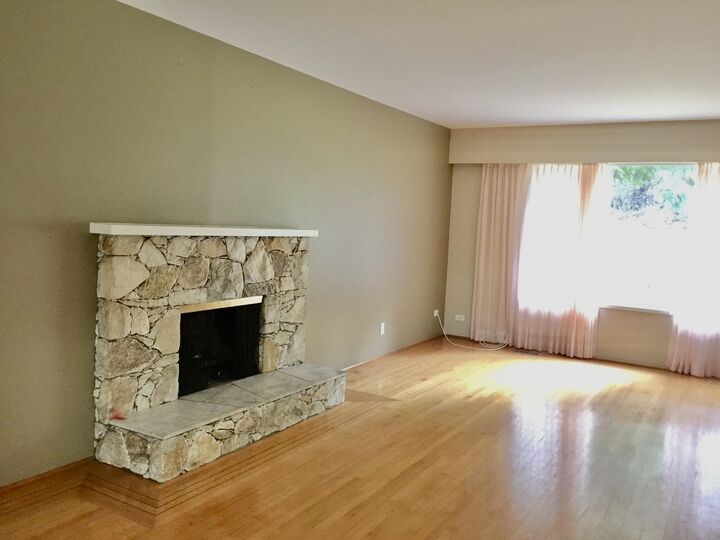 Property Photo: 12501 53 Avenue BC V3X 3B6