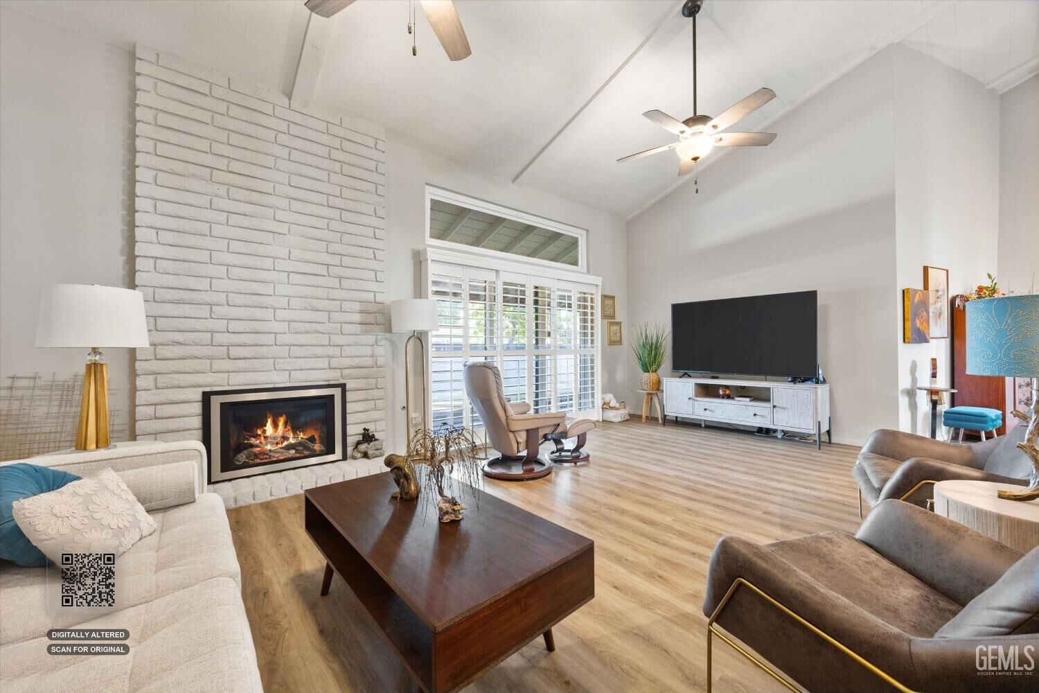 Property Photo: 5600 Kirkside Drive G CA 93309
