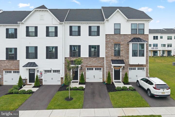 Property Photo: 47 Rosemary Way NJ 08054
