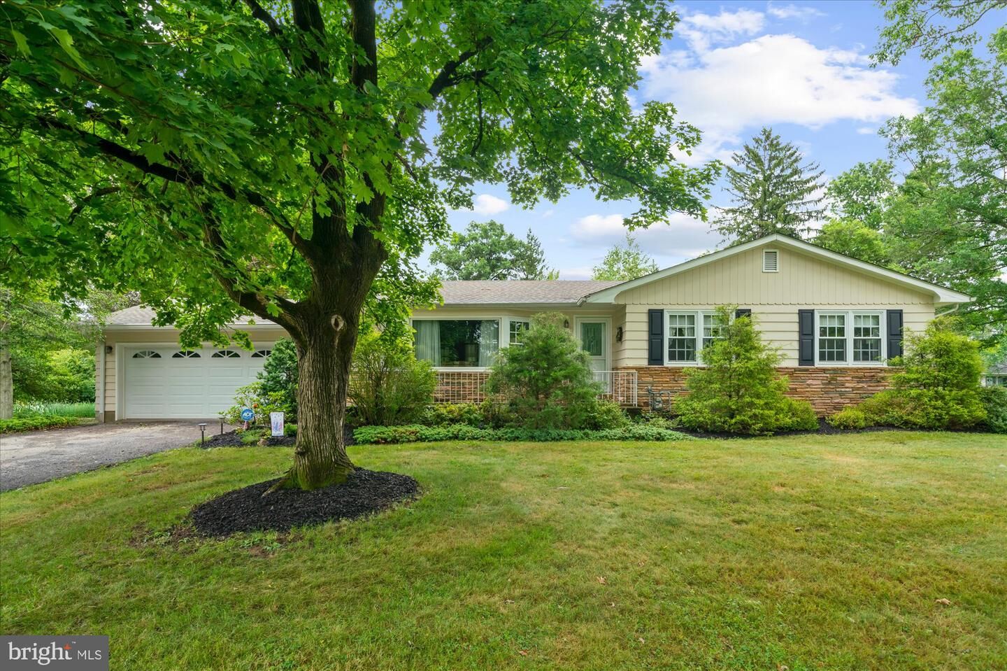 Property Photo: 11 Meadowbrook Road NJ 08822