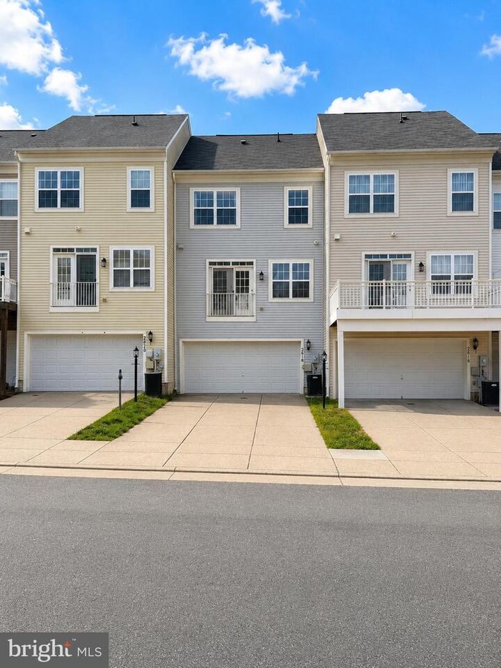 Property Photo: 2618 River Basin Lane VA 22191