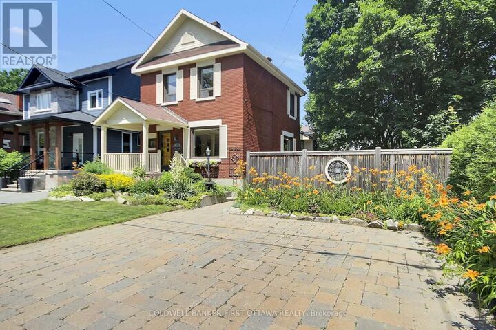 Property Photo:  167 Faraday Street  ON K1Y 3M5 