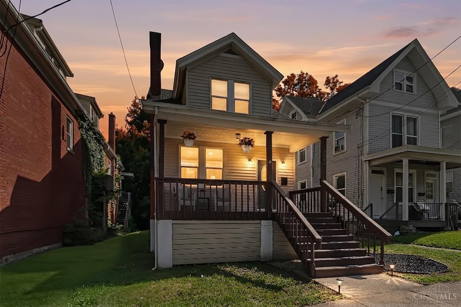 Property Photo:  3003 W 8th Street  OH 45205 