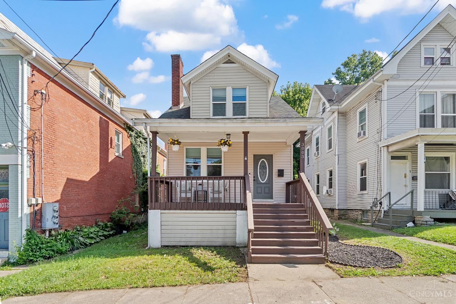 Property Photo: 3003 W Eighth Street OH 45205