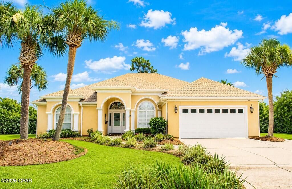 Property Photo: 124 Hombre Circle FL 32407