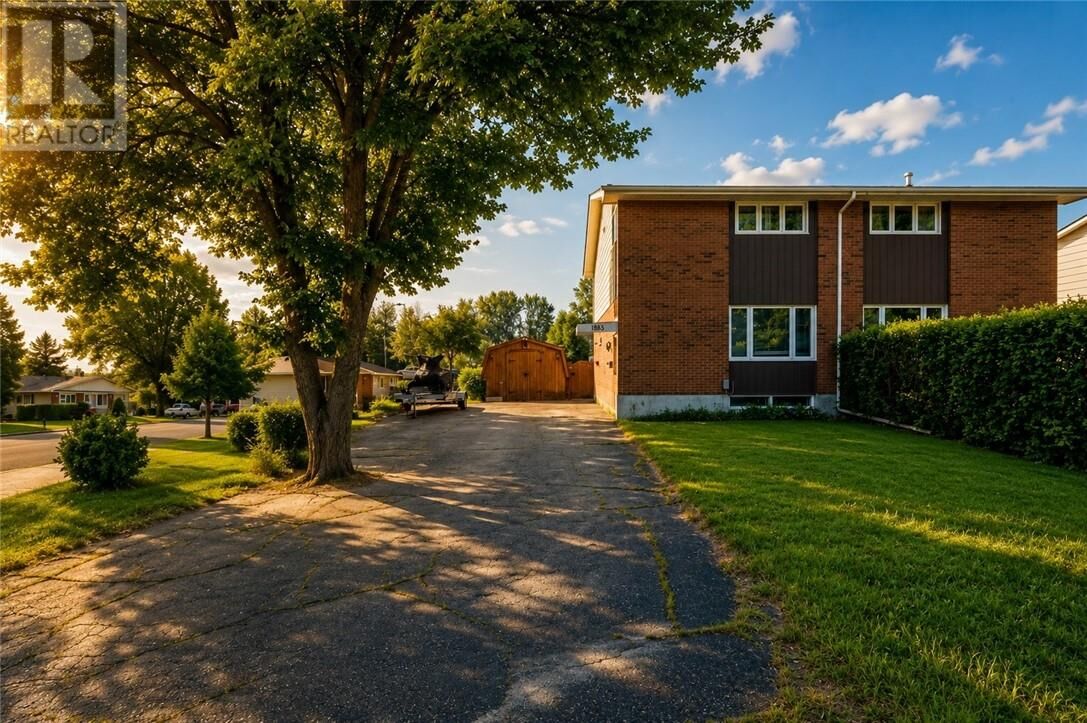 Property Photo:  1883 Courtland  ON P3A 4B9 