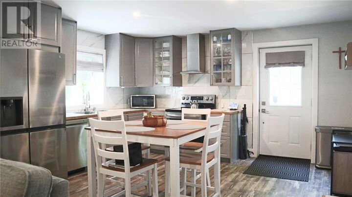 Property Photo: 478 Bessie Avenue ON P3C 1T4