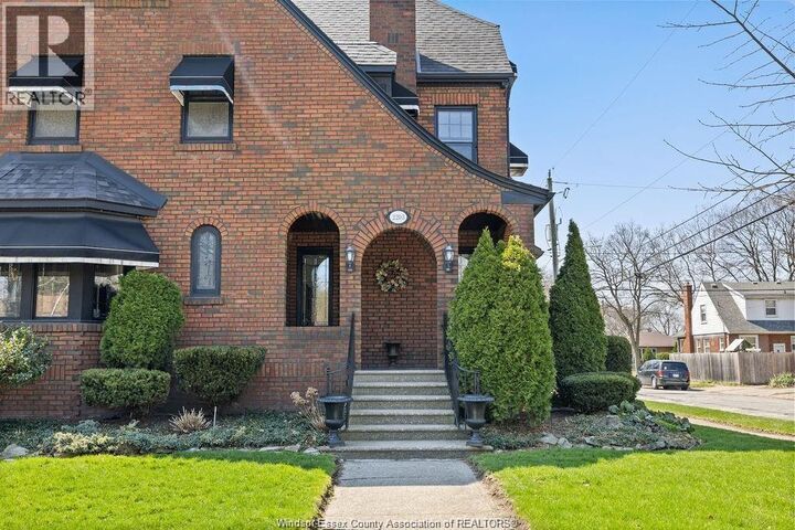 Property Photo: 2203 Victoria ON N8X 1R2