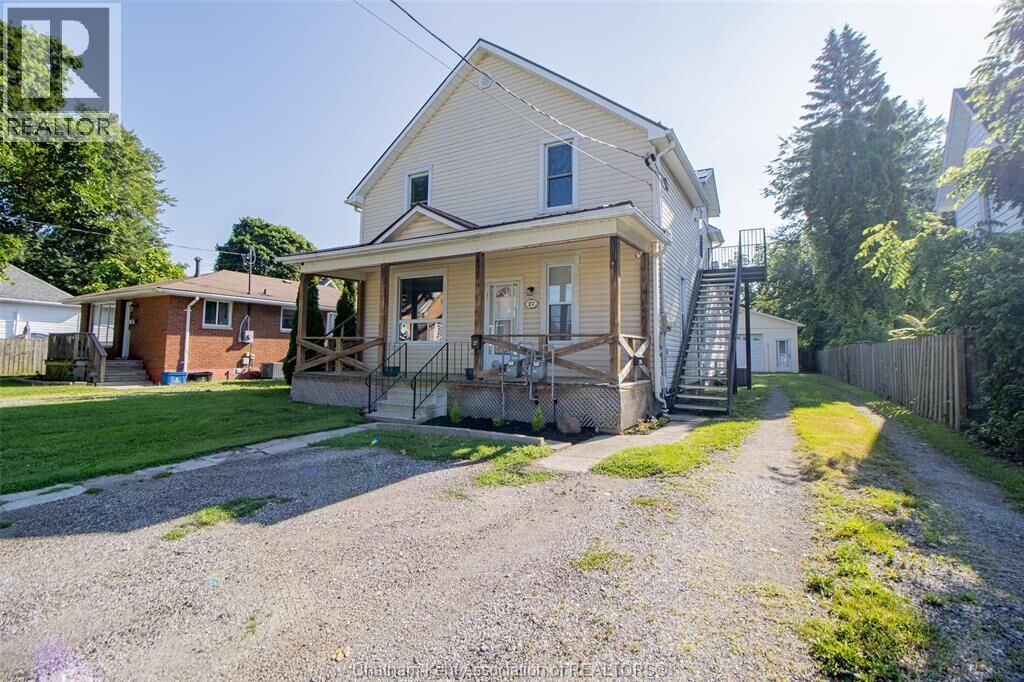Property Photo:  27 - 27 1/ Prince Street South  ON N7M 4N7 