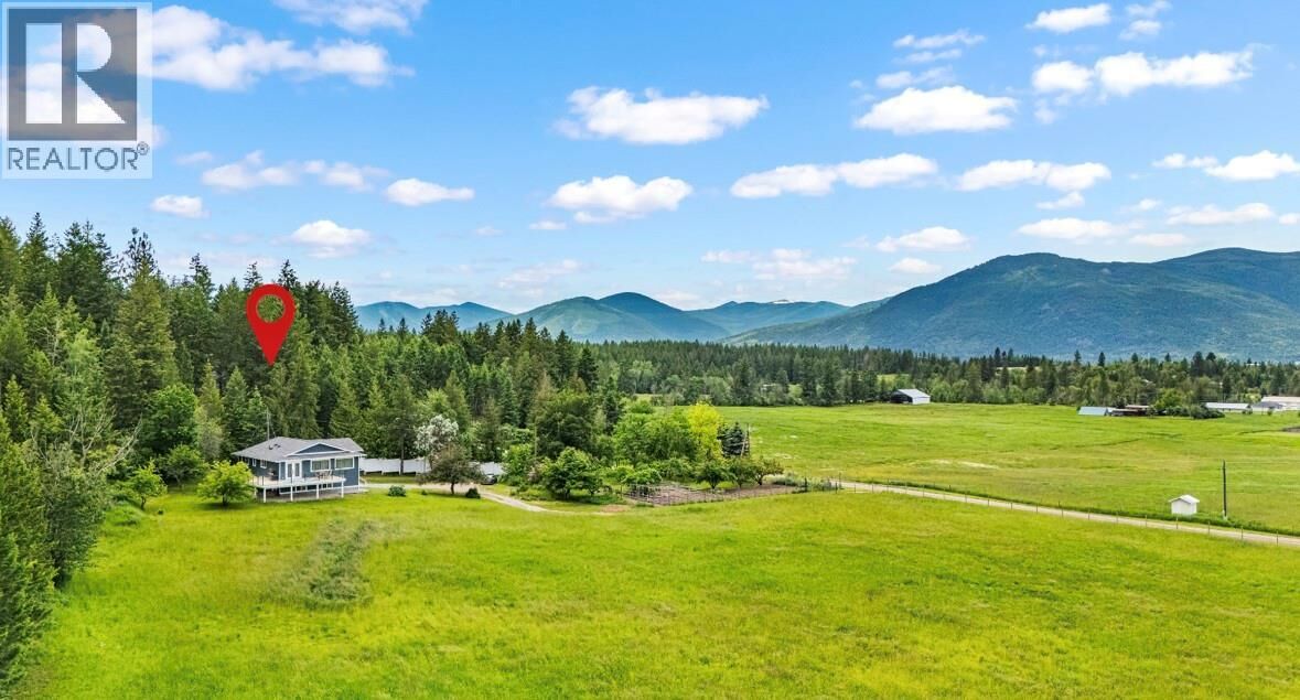 Property Photo: 3726 Phillips Road BC V0B 1G2