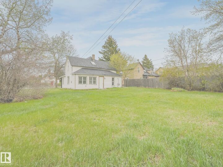Property Photo: 4322 53 Street AB T9A 1R1