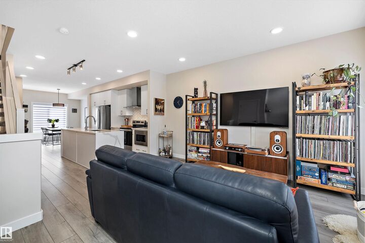 Property Photo: 7817 Yorke Road NW AB T5G 2R6