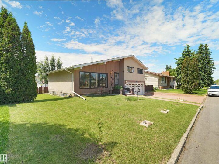 Property Photo:  9256 75 Street NW  AB T6C 2H4 