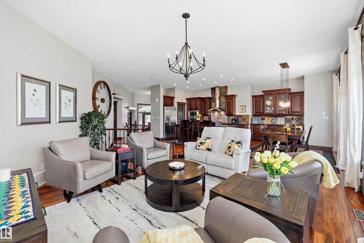 Property Photo:  533 Stewart Crescent SW  AB T6X 0A8 