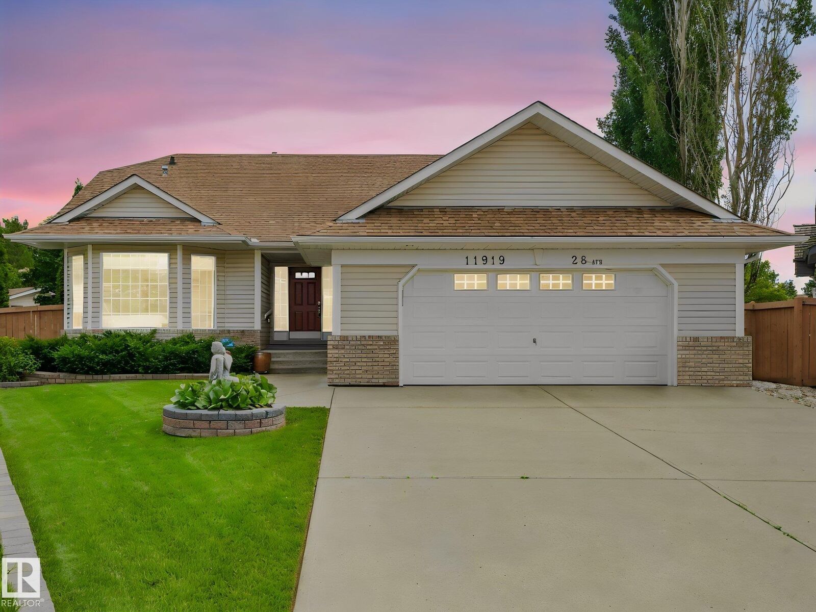 Property Photo: 11919 28 Avenue NW AB T6J 6C1