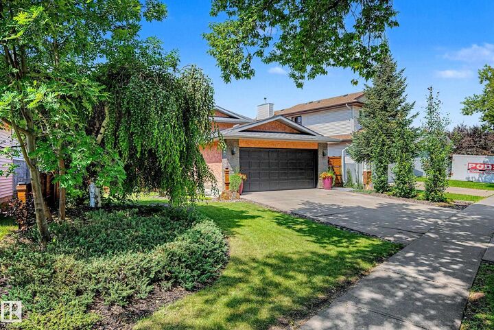 Property Photo:  58 Alderwood Boulevard  AB T8N 3Z6 