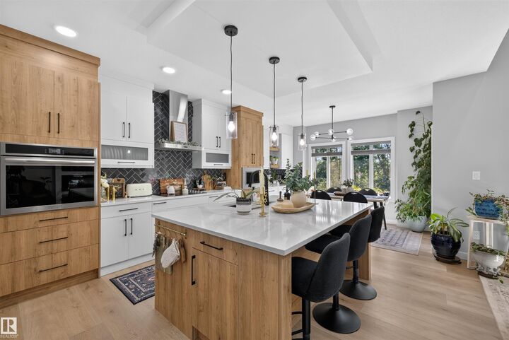 Property Photo:  1573 Esaiw Place NW  AB T6M 0E5 
