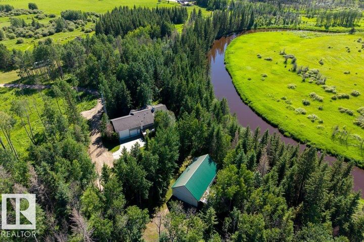 Property Photo: 8316 Hwy 16A AB T0E 0T0