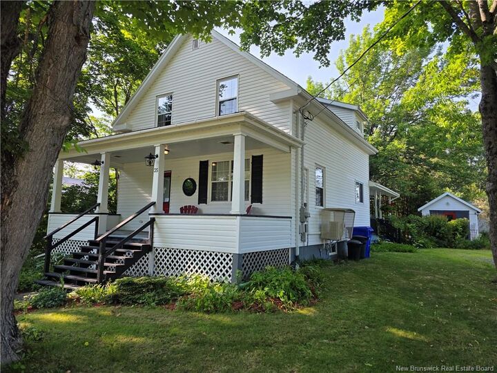 35 Queen West Street — photo 1