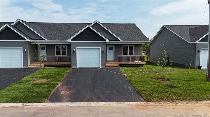 227 Simone Gallant Street — photo 1