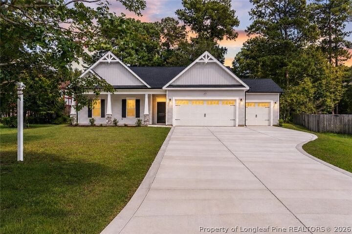 Property Photo:  404 Gleneagles Court  NC 28311 