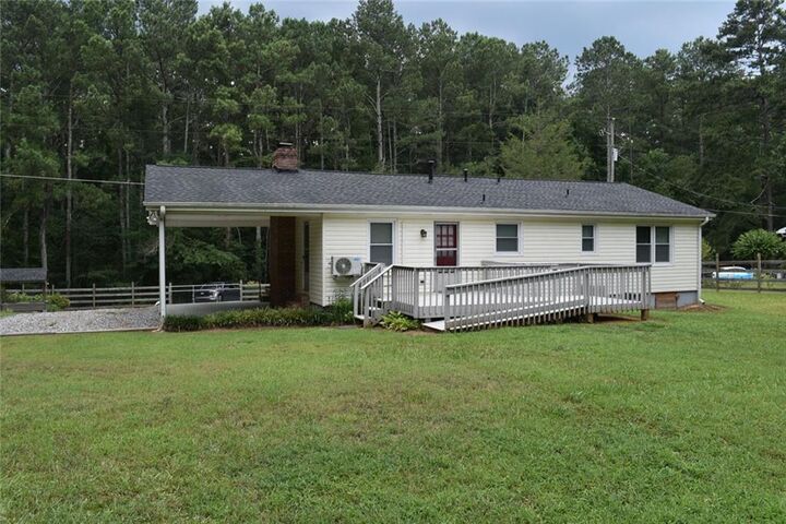 Property Photo: 3040 Land Road GA 30004