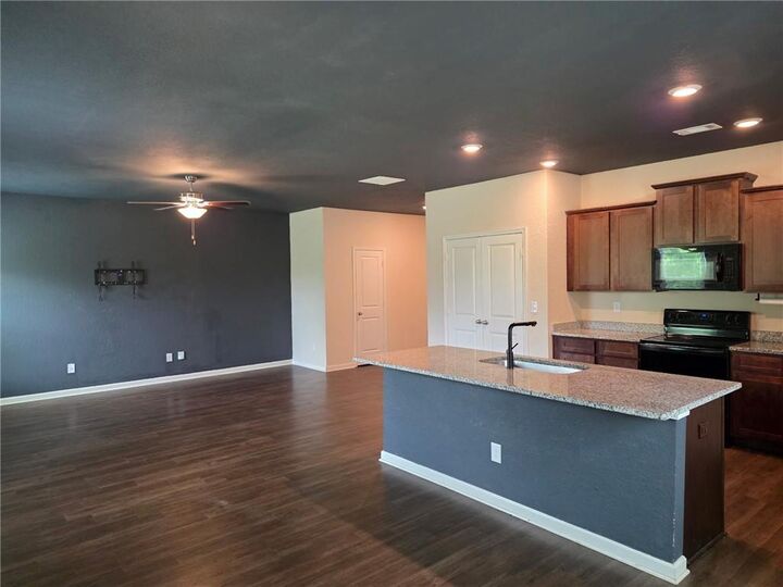 Property Photo: 3819 Saddle Hill Way GA 30135