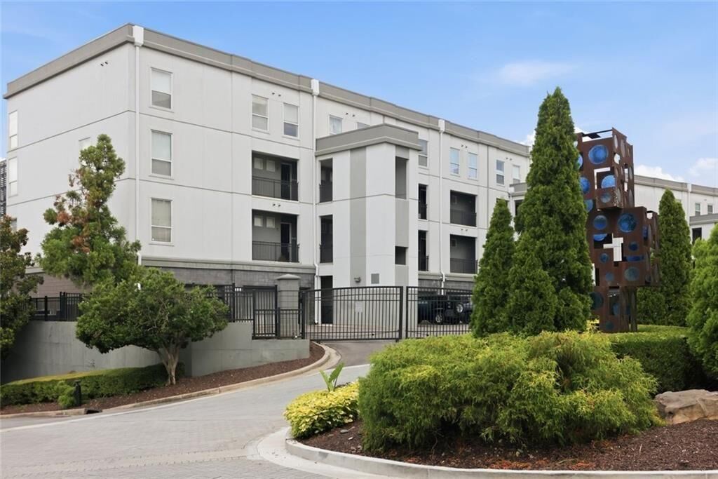 Property Photo: 747 Ralph McGill Boulevard NE 202 GA 30312