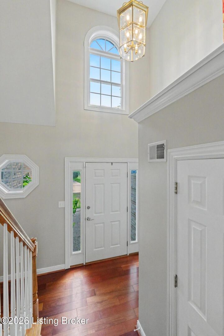 Property Photo:  7110 Apple Orchard Ln  KY 40014 