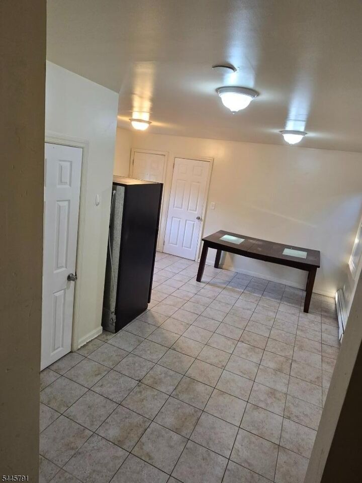 Property Photo:  763 W Grand Ave 2 R  NJ 07065 