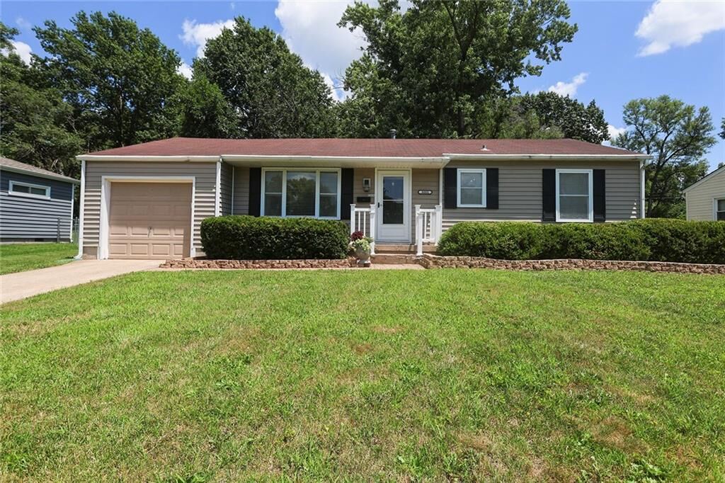 Property Photo:  8001 Reeds Road  KS 66208 