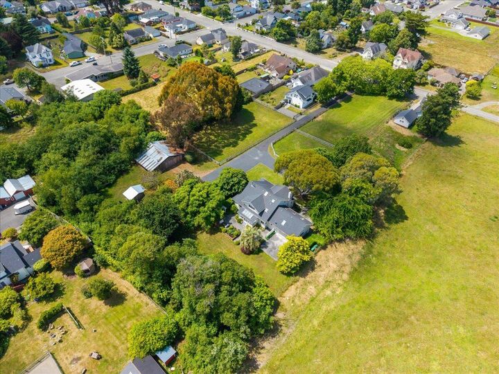 Property Photo:  1234 Rose Avenue  CA 95536 