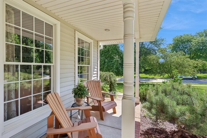Property Photo: 8507 Newbury Court IA 50131