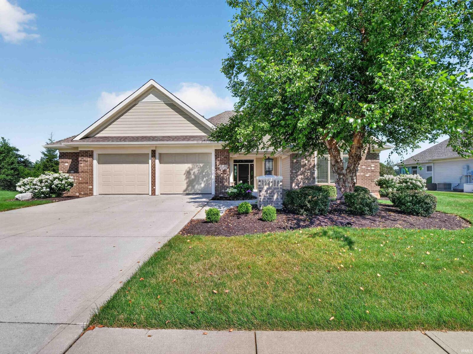 Property Photo:  420 Hamilton Forest Cove  IN 46814 
